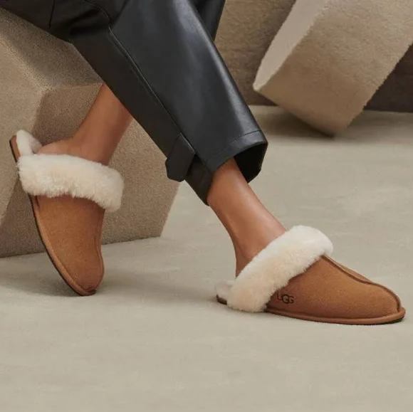 UGG SCUFFETTE II WOMEN'S - Image 12